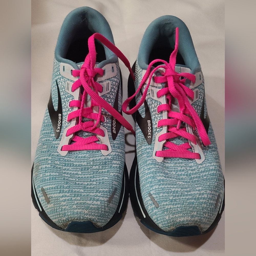 Womens Brooks Ghost 14 running shoe sz 8.5B